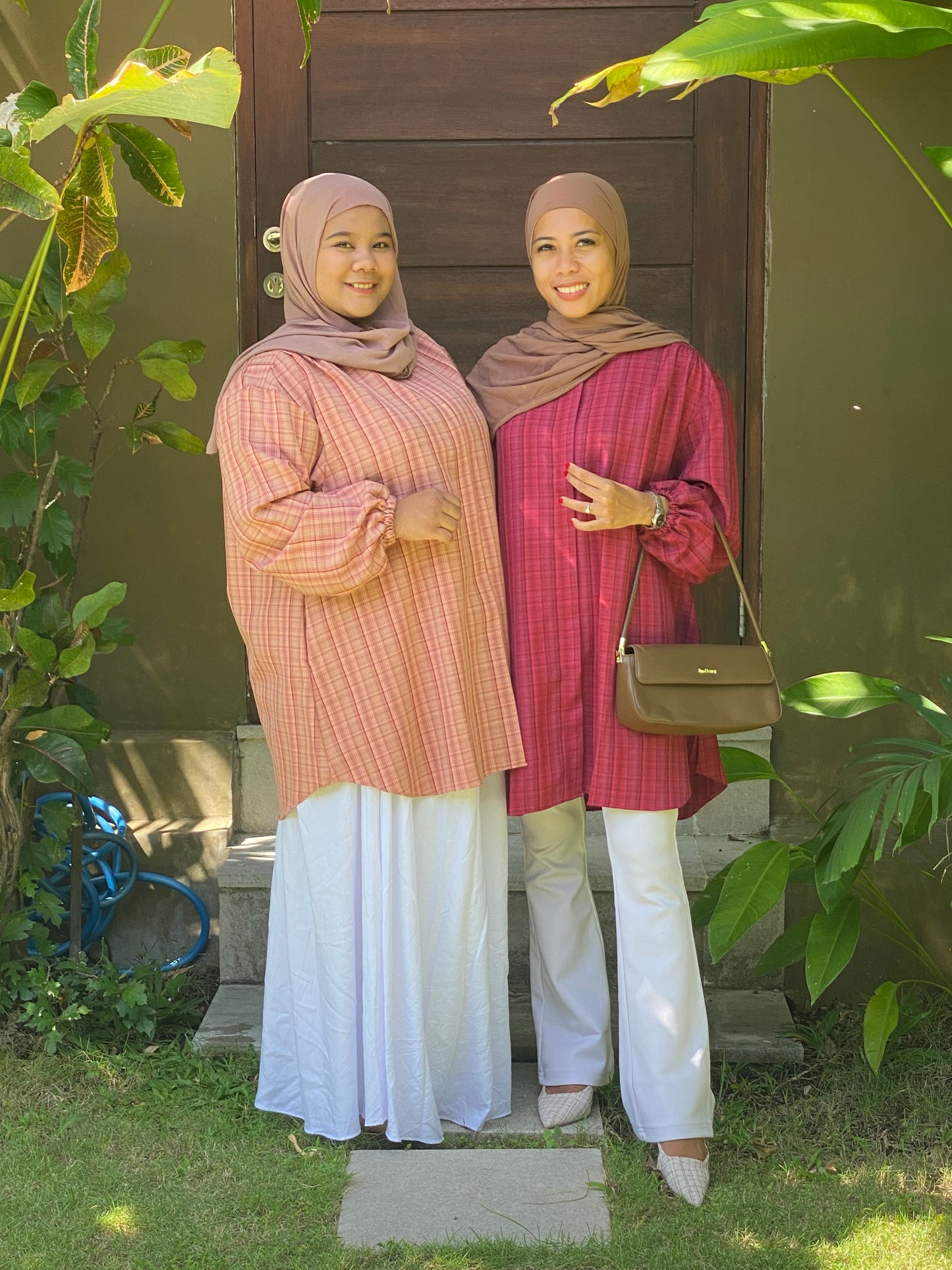 Kemeja Korea Kotak Marron Bigsize