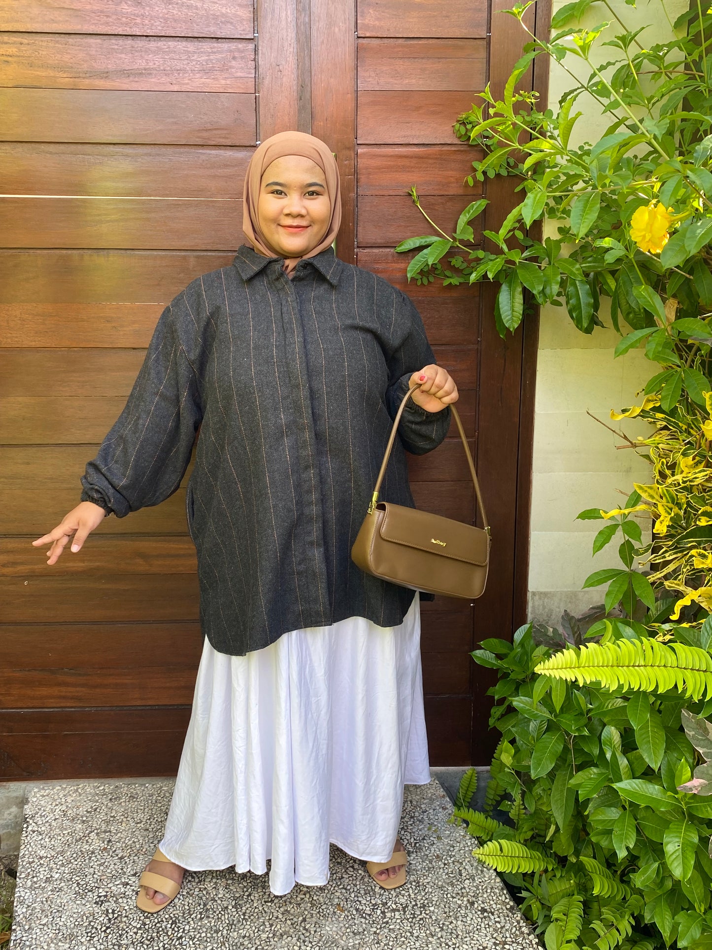 Kemeja Classy Ivy Jumbo