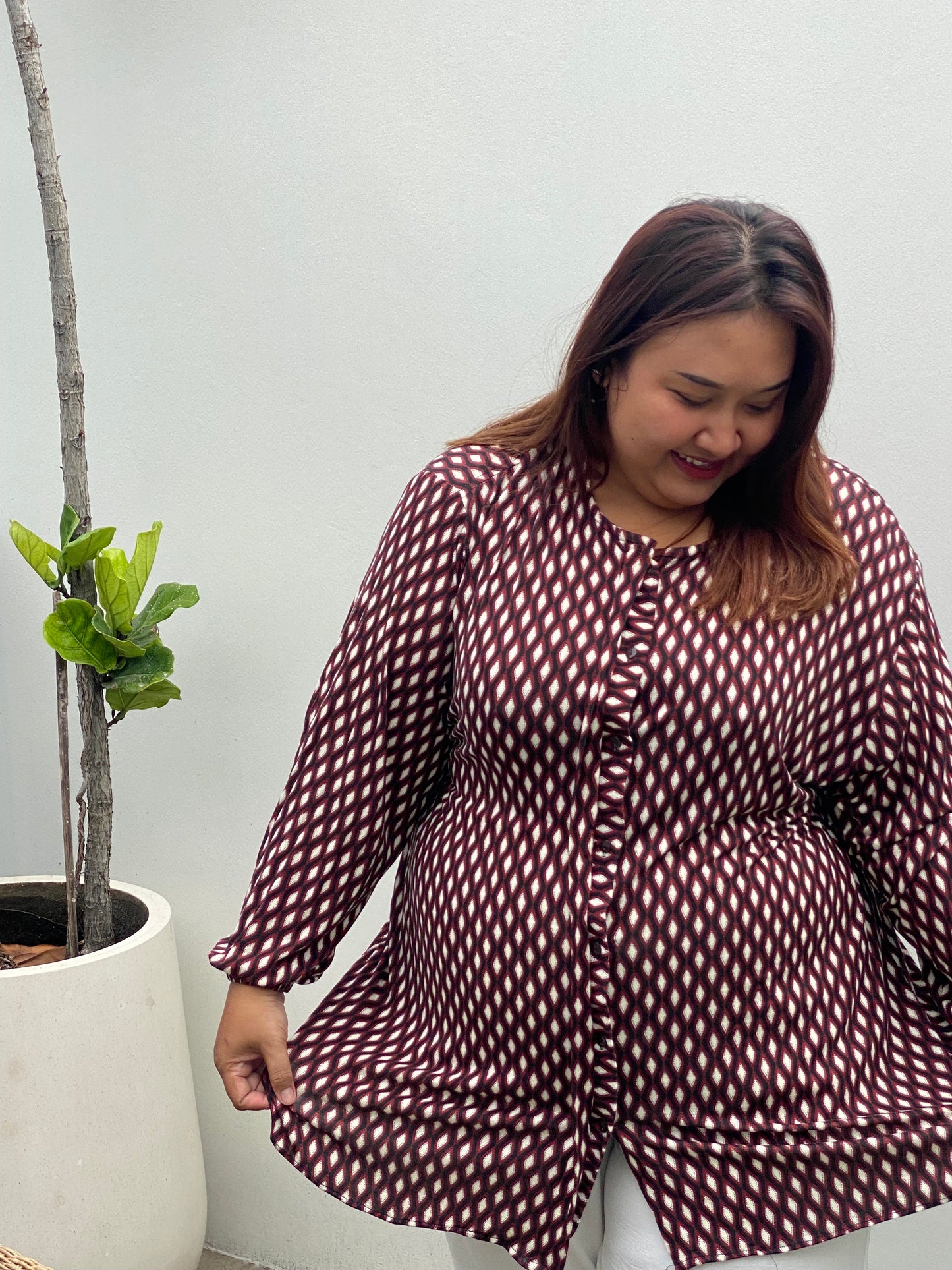 Kaos Jumbo Abstrak Red