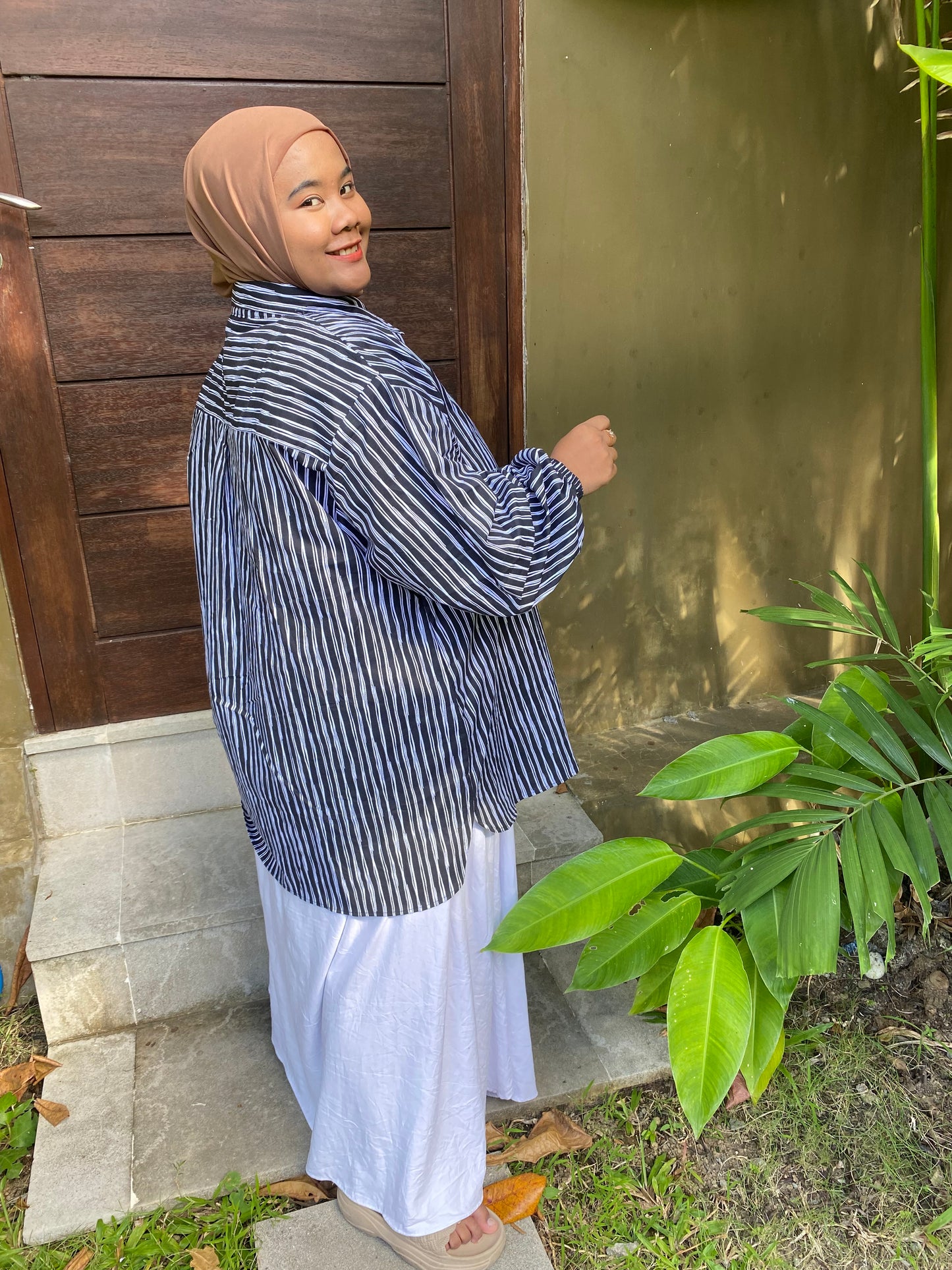 Kemeja Classy Leona Jumbo