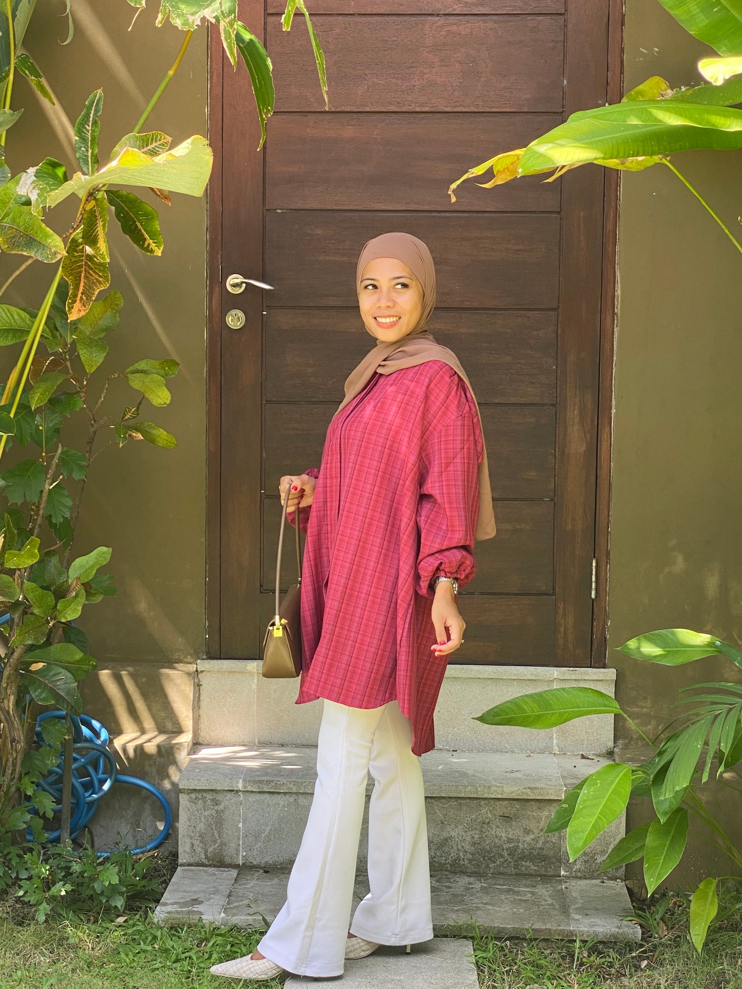 Kemeja Korea Kotak Marron Bigsize