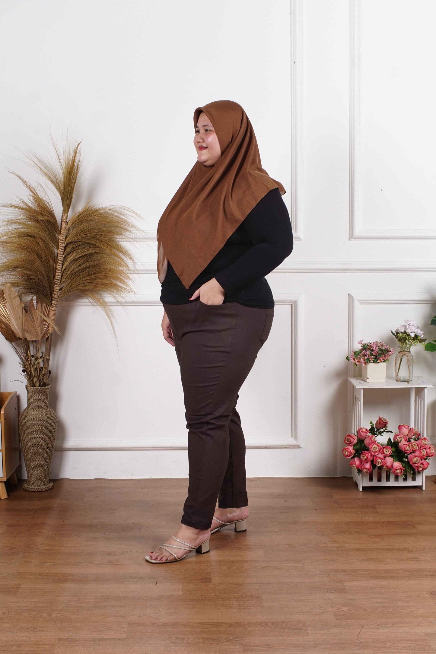 Jeans Coklat A002
