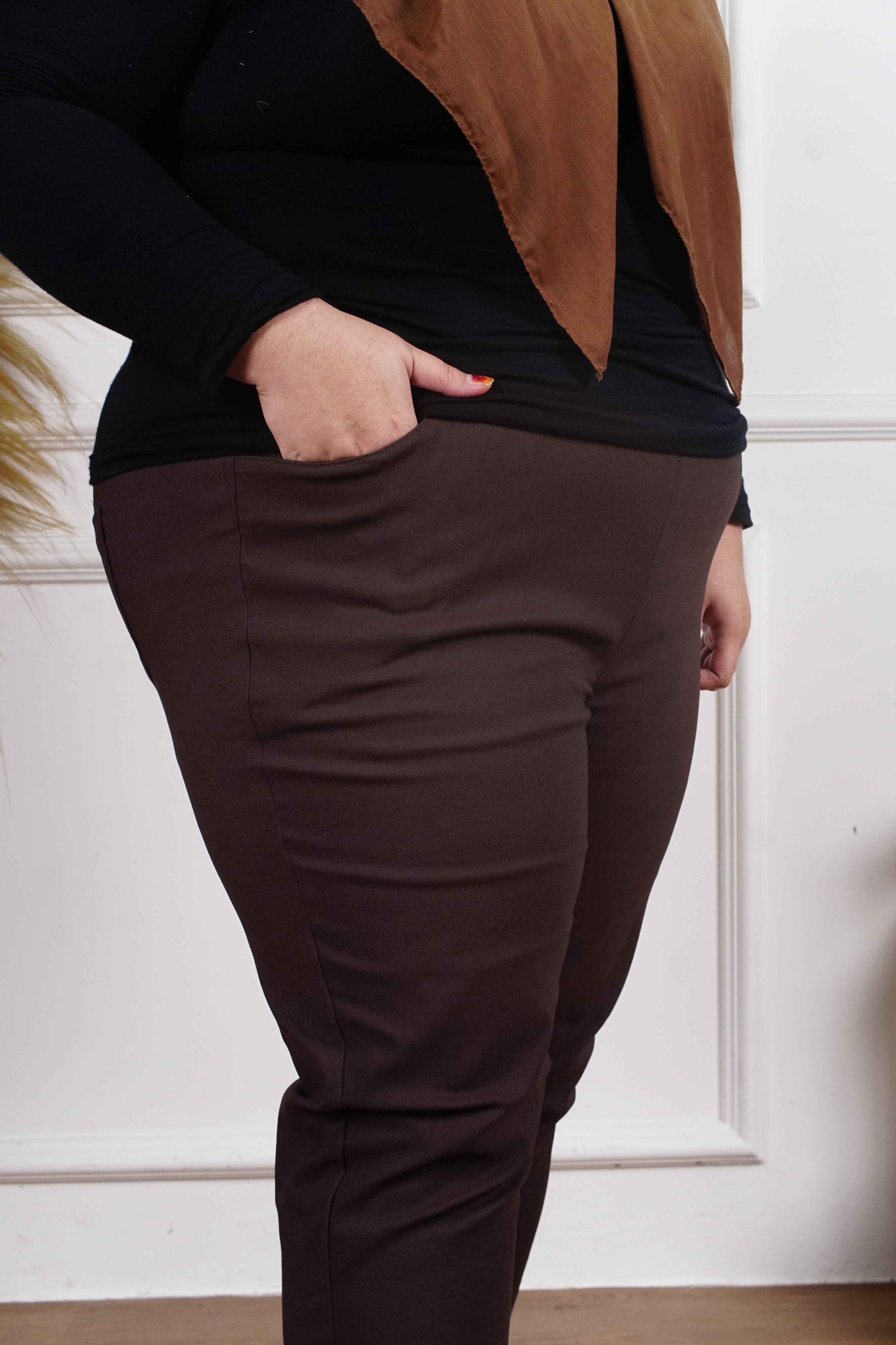 Jeans Coklat A002