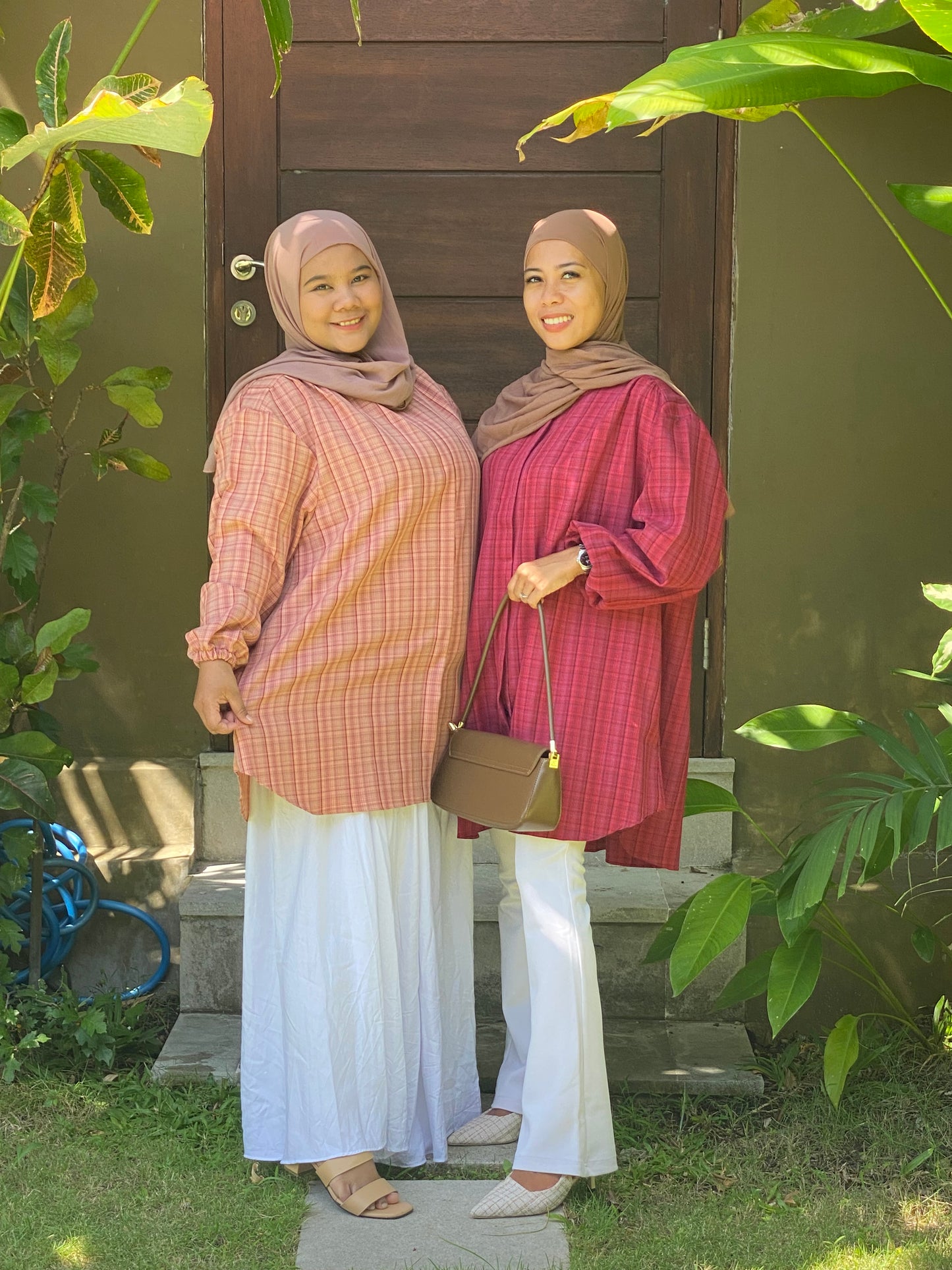 Kemeja Korea Kotak Marron Bigsize