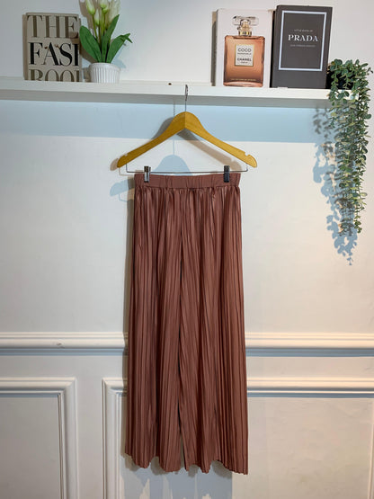 Celana Plisket Jumbo
