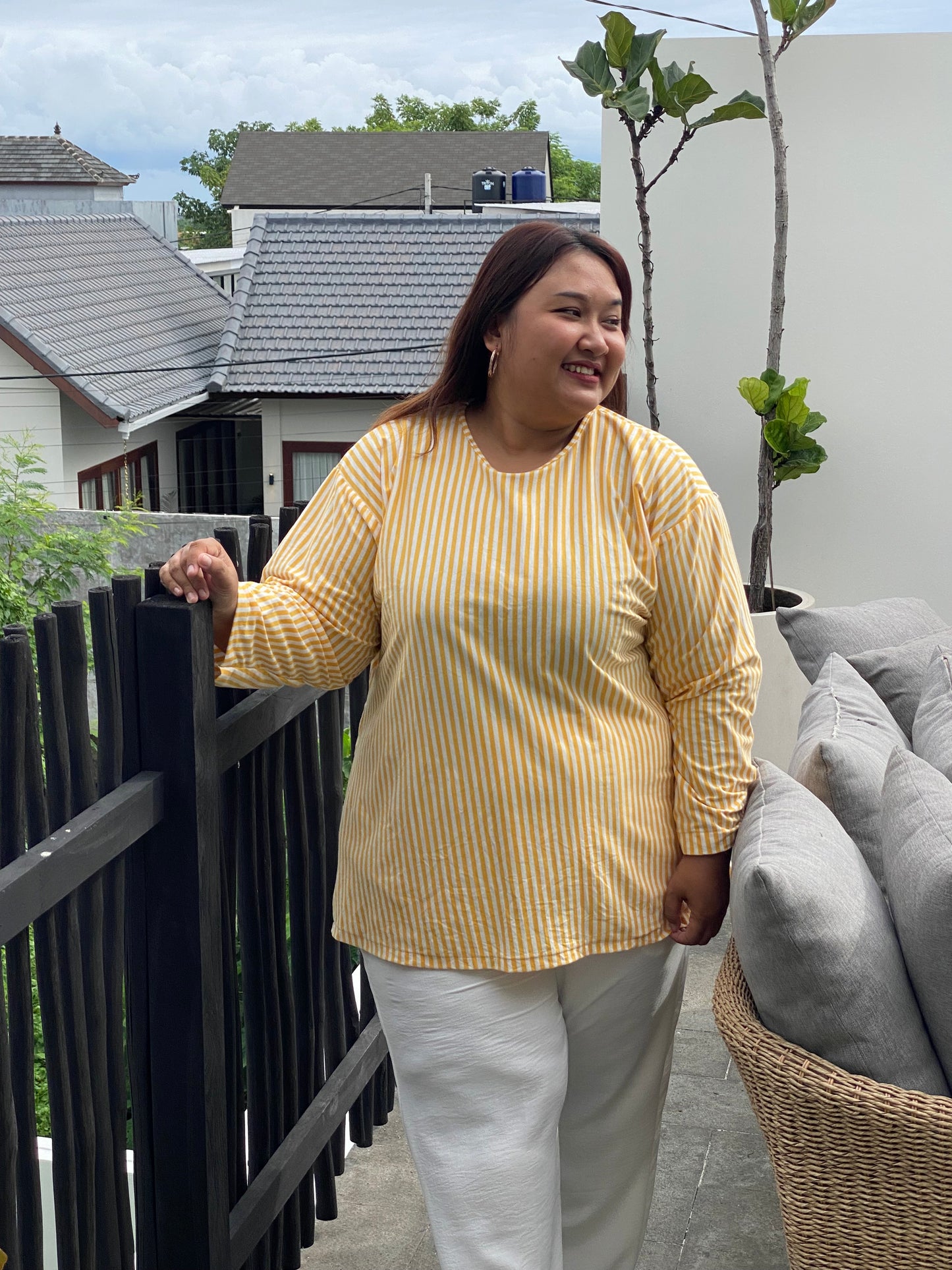 Kaos Jumbo Garis Kuning