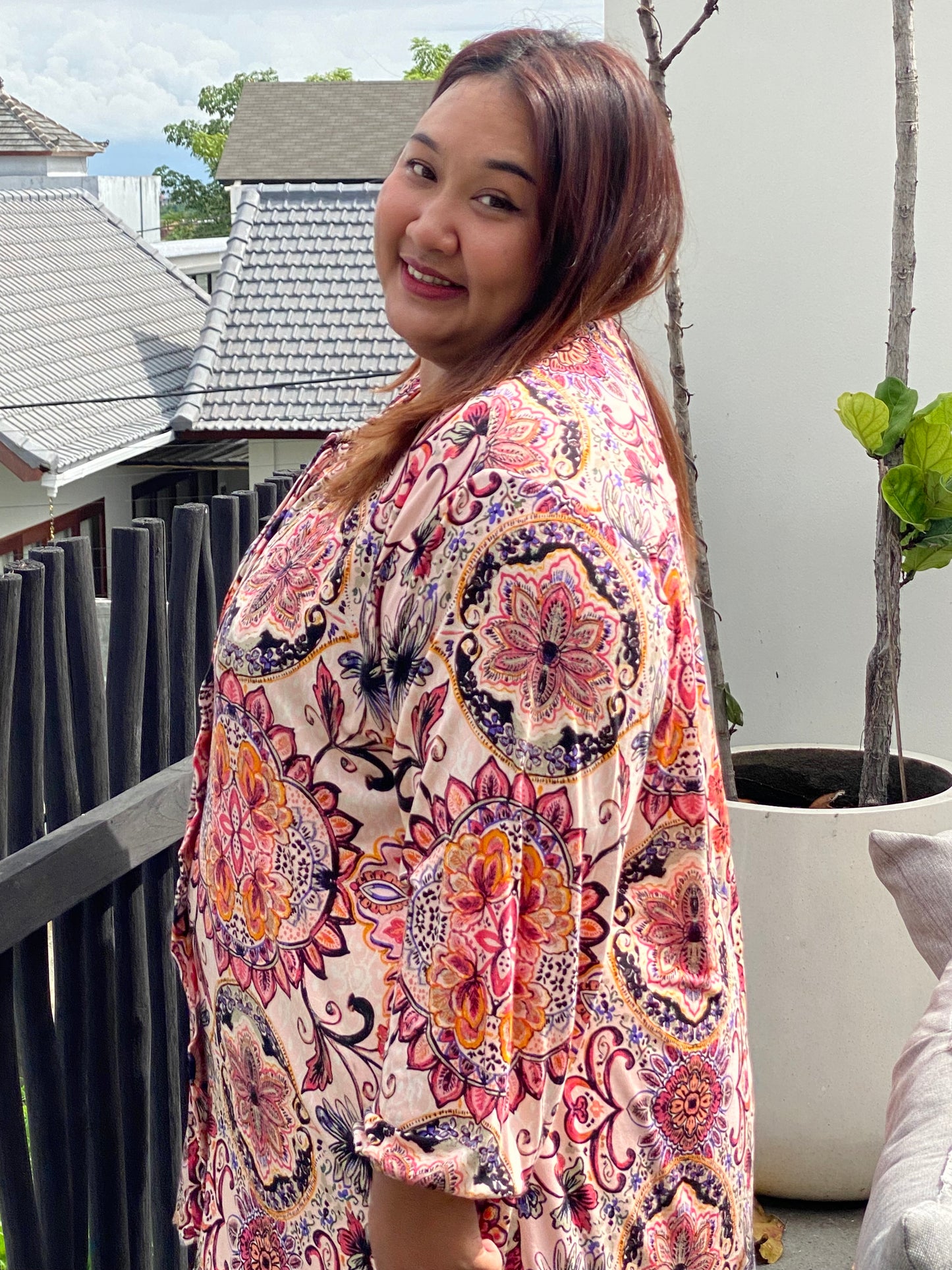 Kaos Jumbo Abstrak