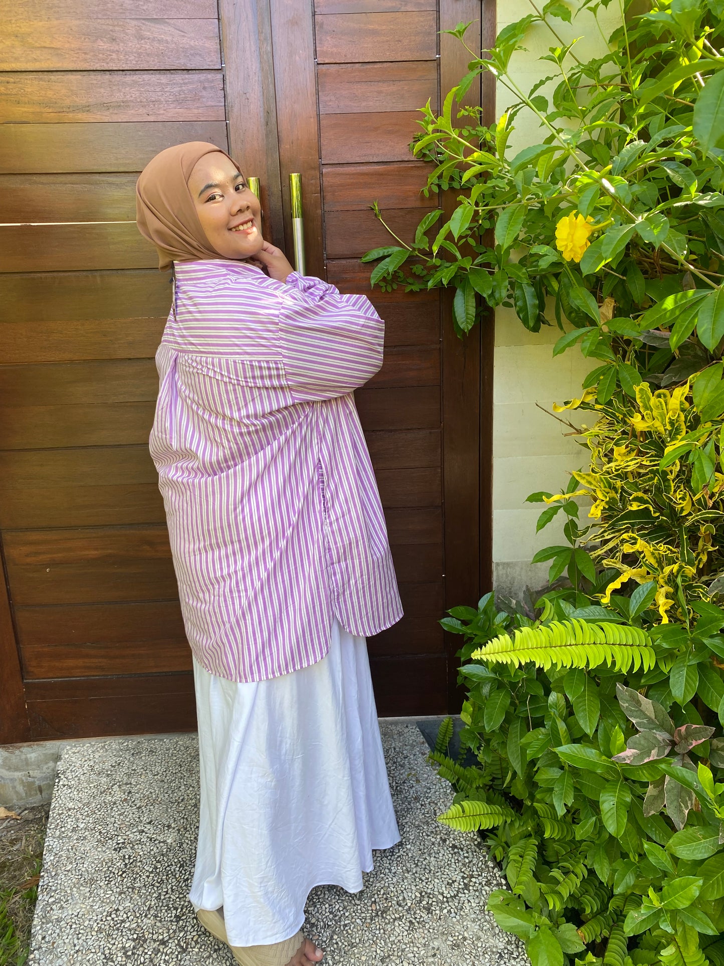 Kemeja Classy Elise Jumbo