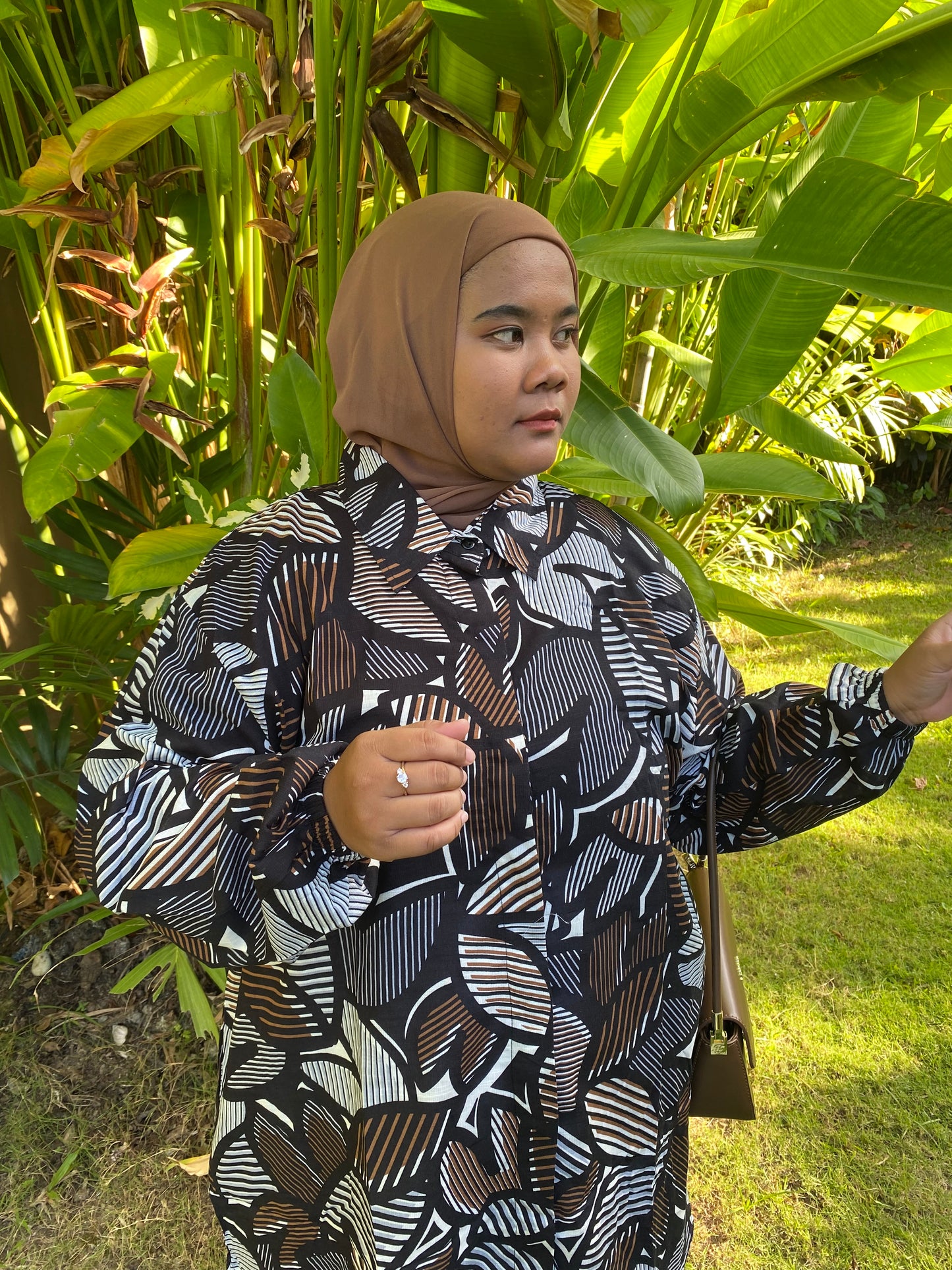 Kemeja Classy Yucca Jumbo