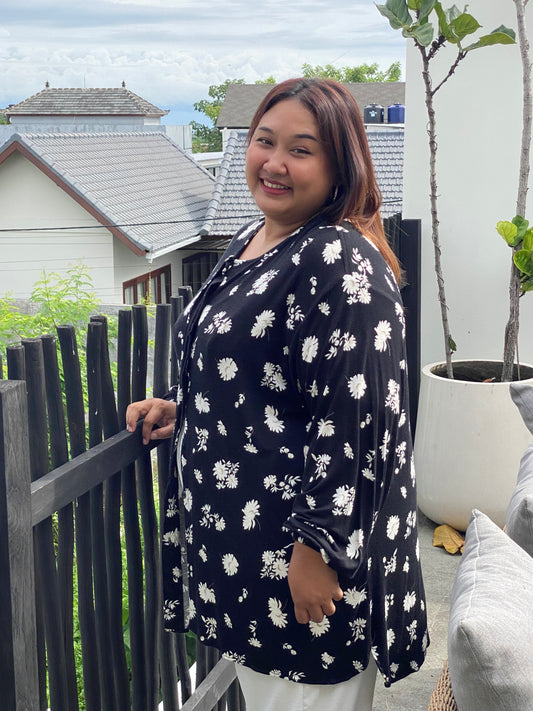 Yomi Official - Kemeja Kaos Strech | Black Flower