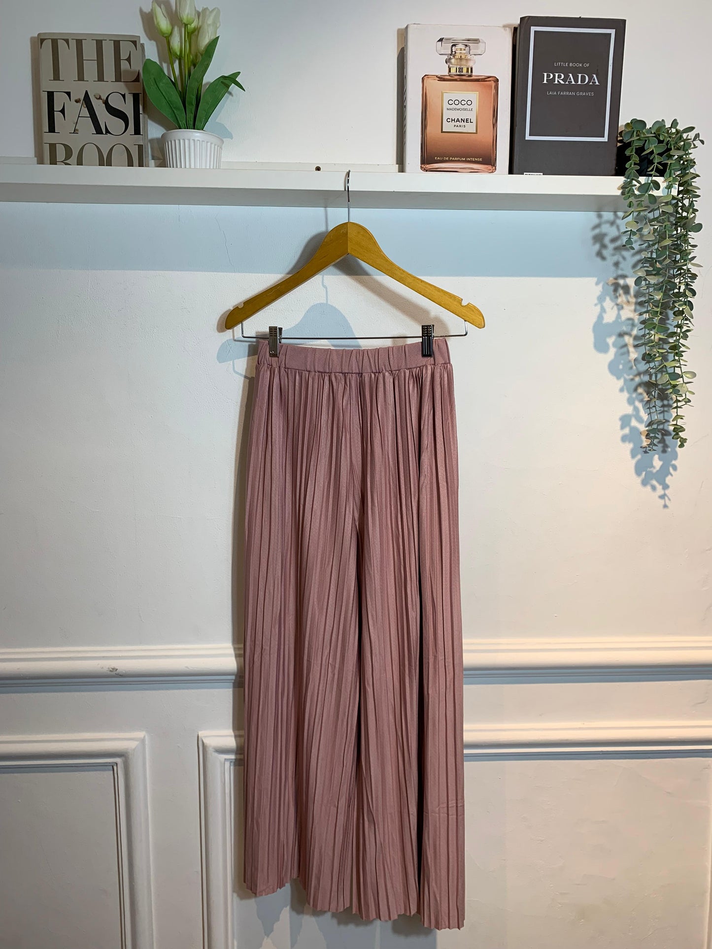 Celana Plisket Jumbo