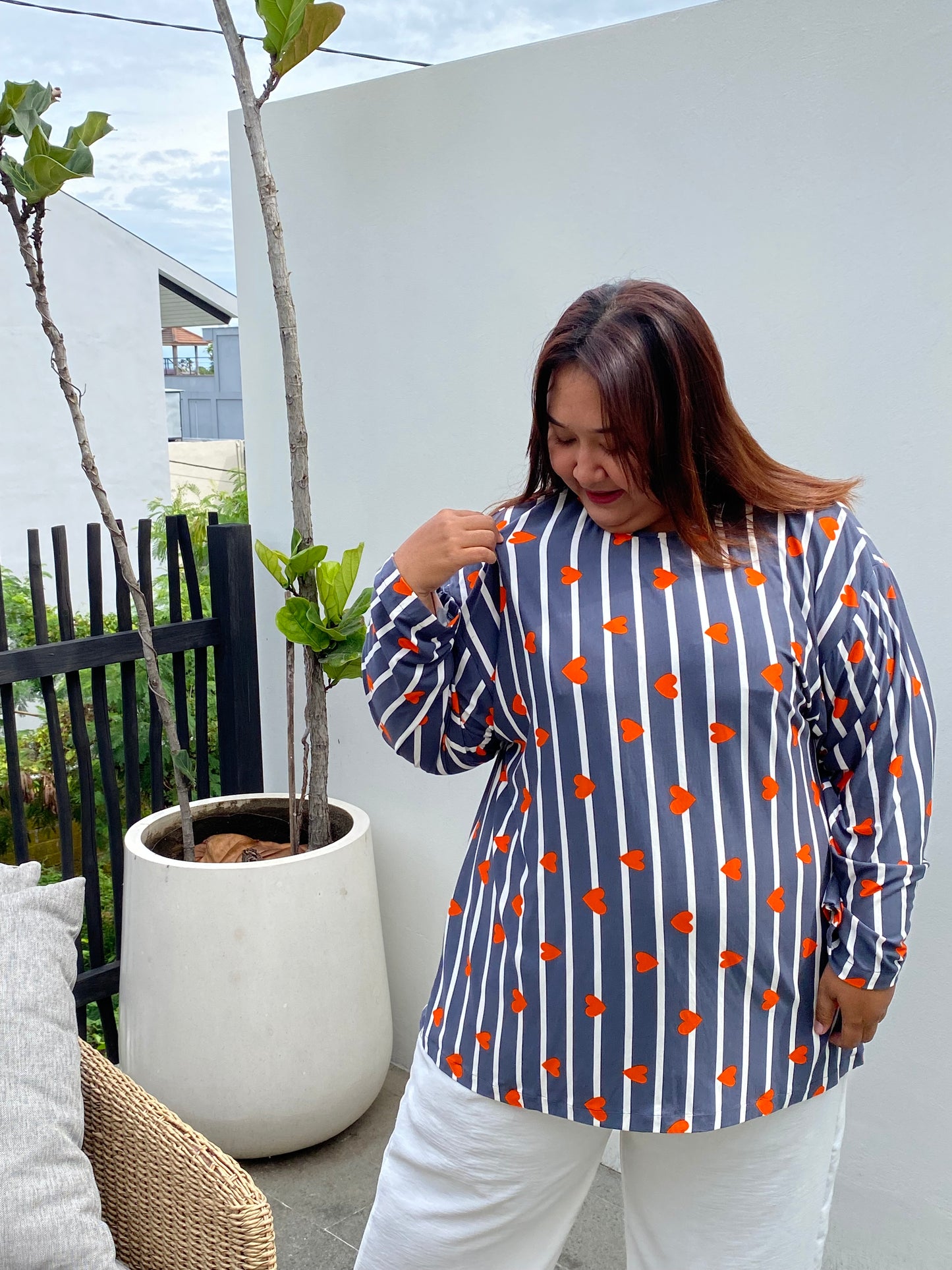 Kaos Jumbo Garis Love