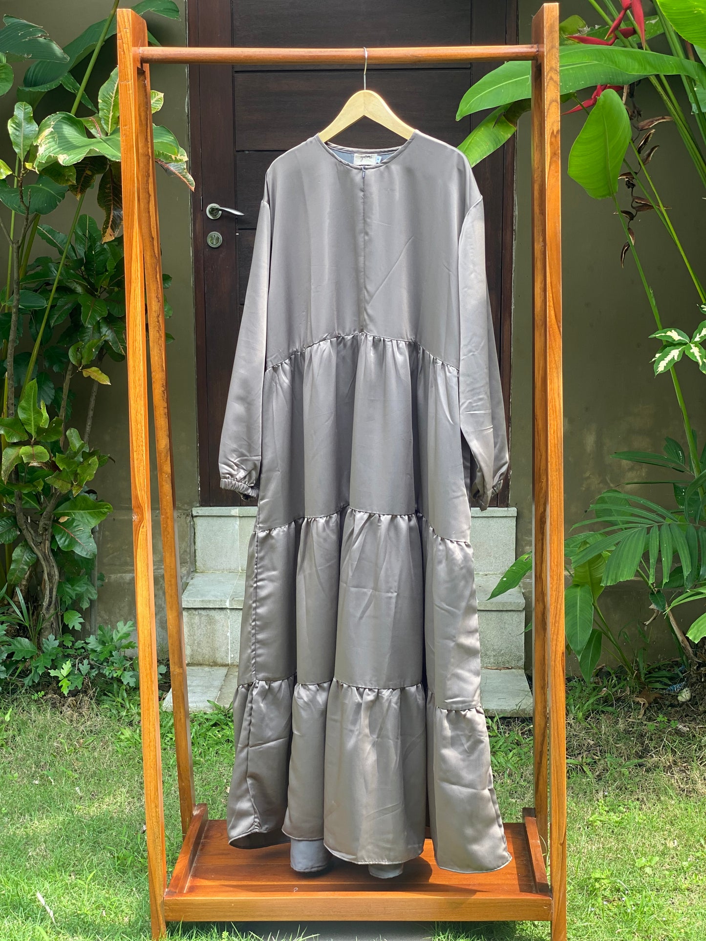 Gamis Jumbo Silk Polos Grey