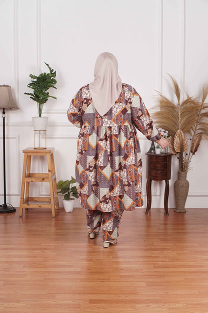 Yomi Official - Tunic Suit Emalia | Setelan Tunik Serut Etnik Maroon Choco