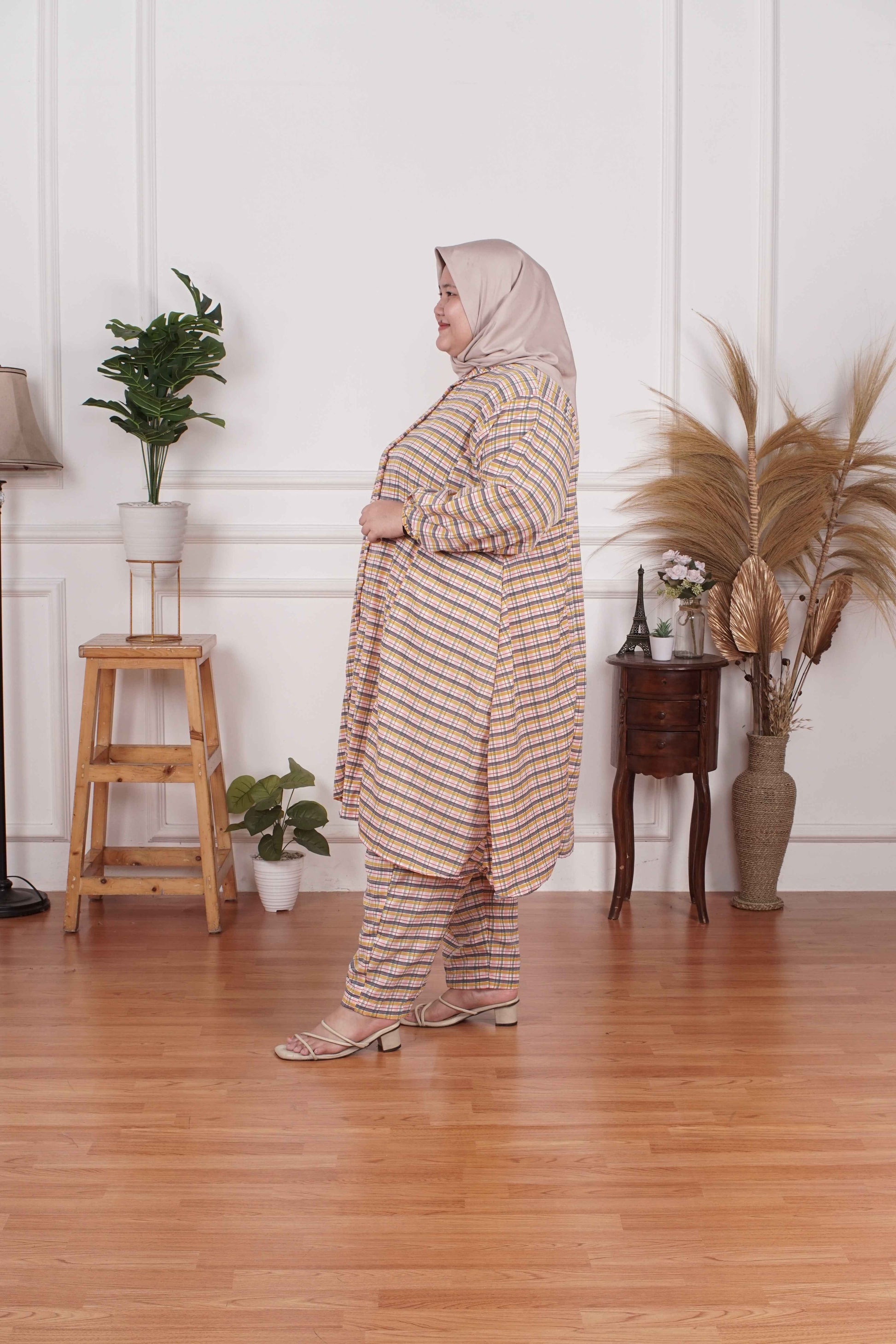 Yomi Official - Tunic Suit Yura | Setelan Tunik Slit Colorful Rainbow