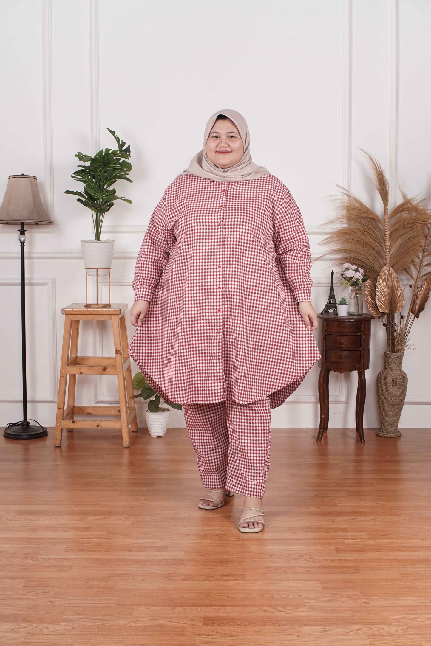 Yomi Official - Tunic Suit Azura | Setelan Tunik Kotak Khaki Maroon