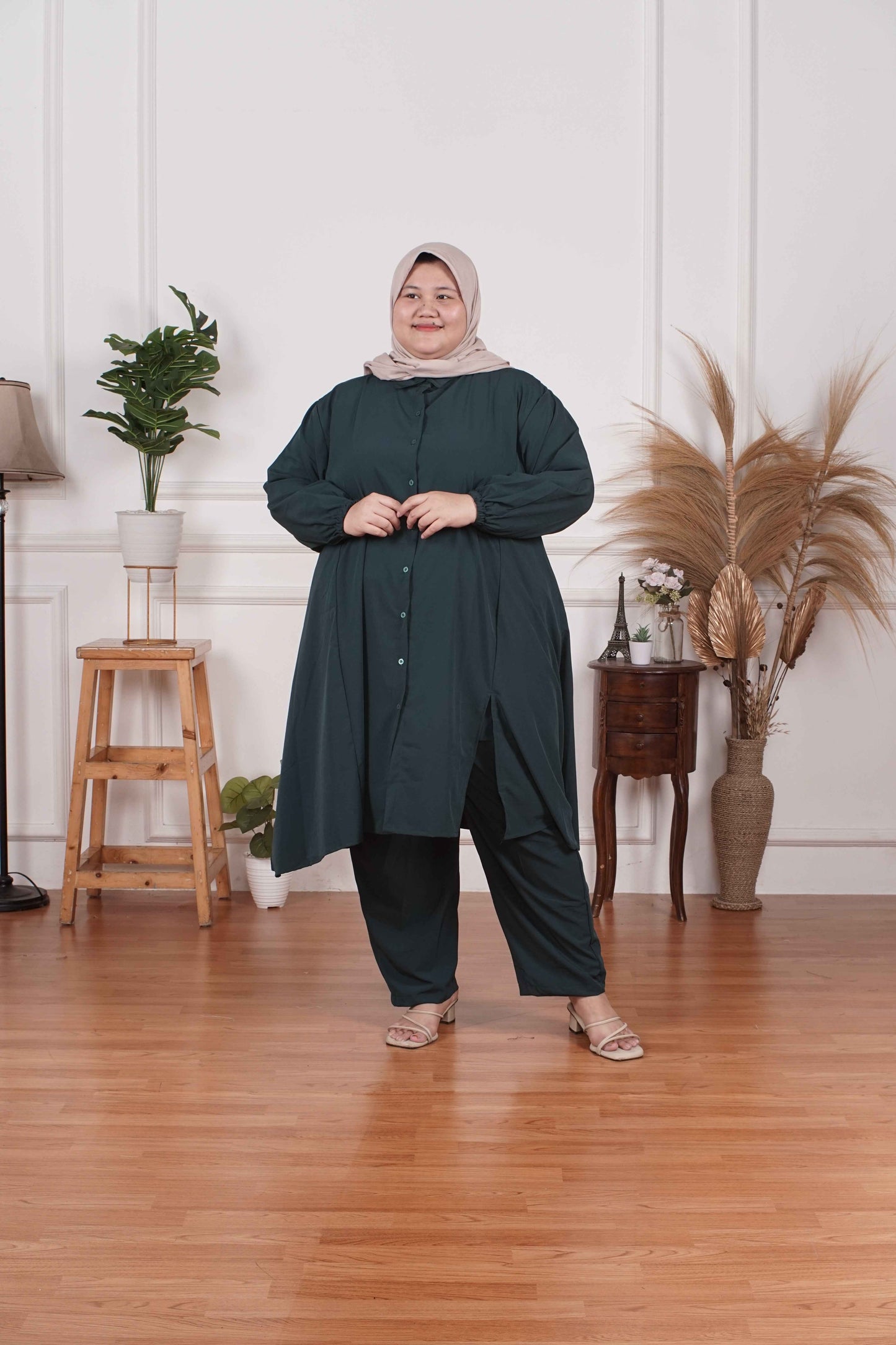 Yomi Official - Tunic Suit Yura | Setelan Tunik Slit Basic Emerald