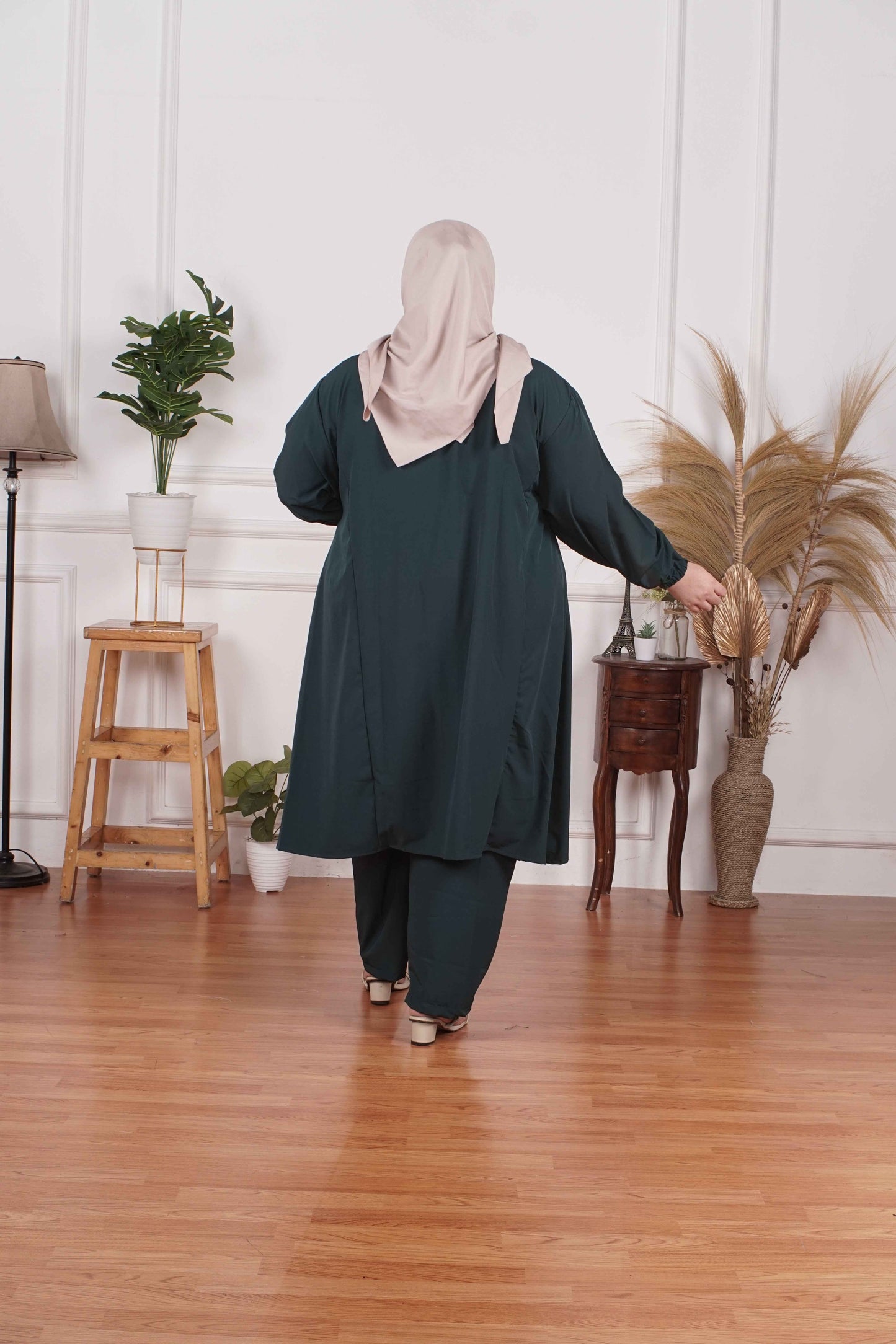 Yomi Official - Tunic Suit Yura | Setelan Tunik Slit Basic Emerald