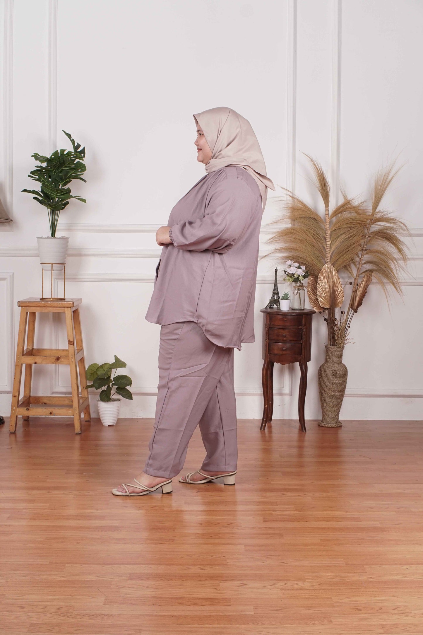 Yomi Official - Ayumi Set | Oneset Kemeja Basic Mocca