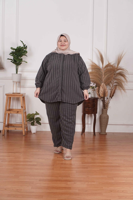 Yomi Official - Ayumi Set | Oneset Kemeja Abu Tua Garis
