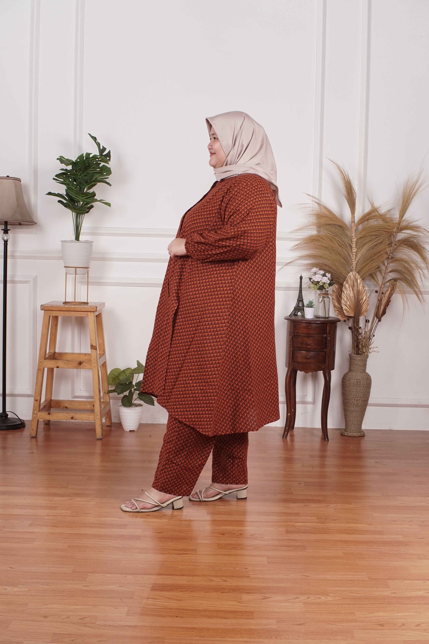 Yomi Official - Tunic Suit Yura | Setelan Tunik Slit Teracotta Dots