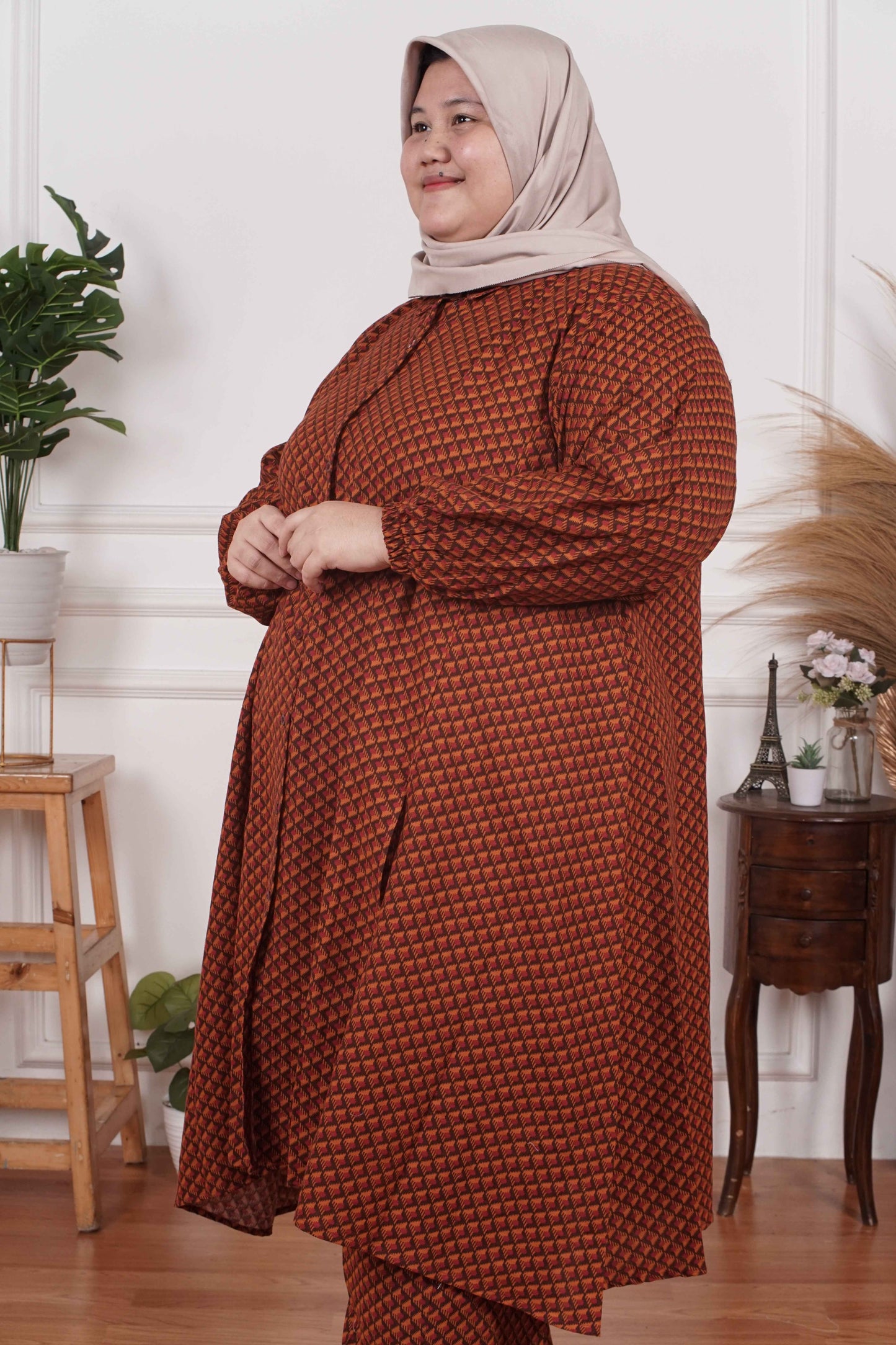 Yomi Official - Tunic Suit Yura | Setelan Tunik Slit Teracotta Dots