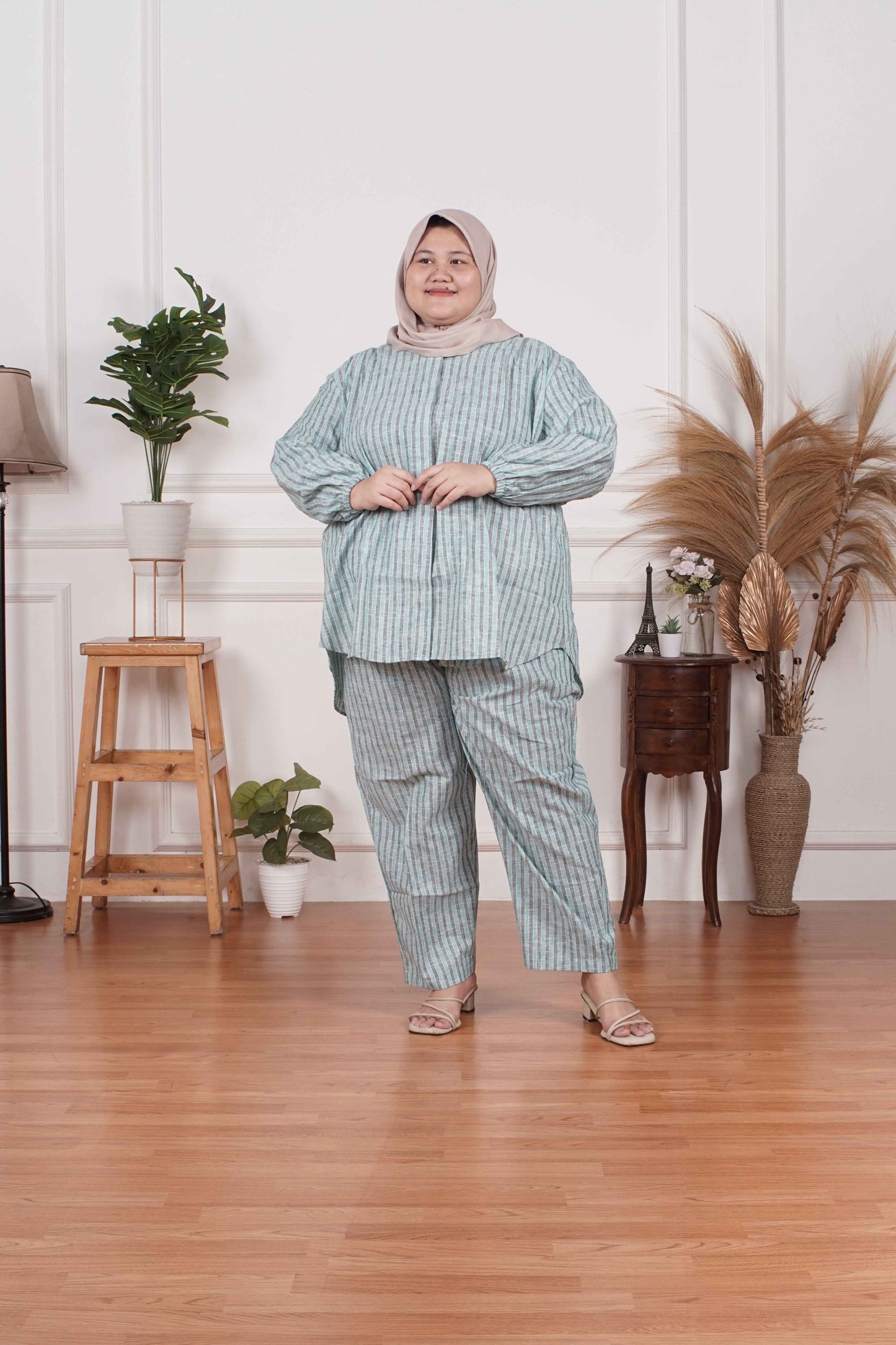Yomi Official - Ayumi Set | Oneset Kemeja Stripe Blue Grey