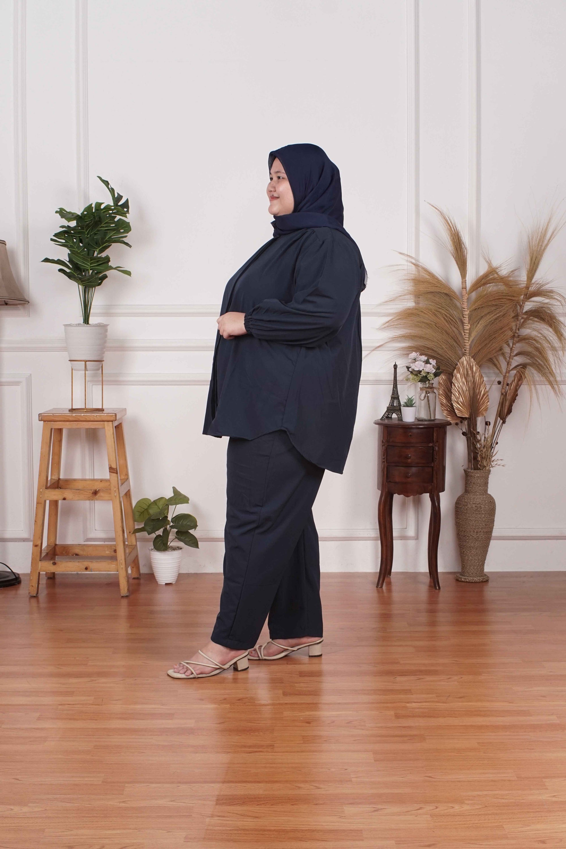 Yomi Official - Ayumi Set | Oneset Kemeja Dark Navy Basic