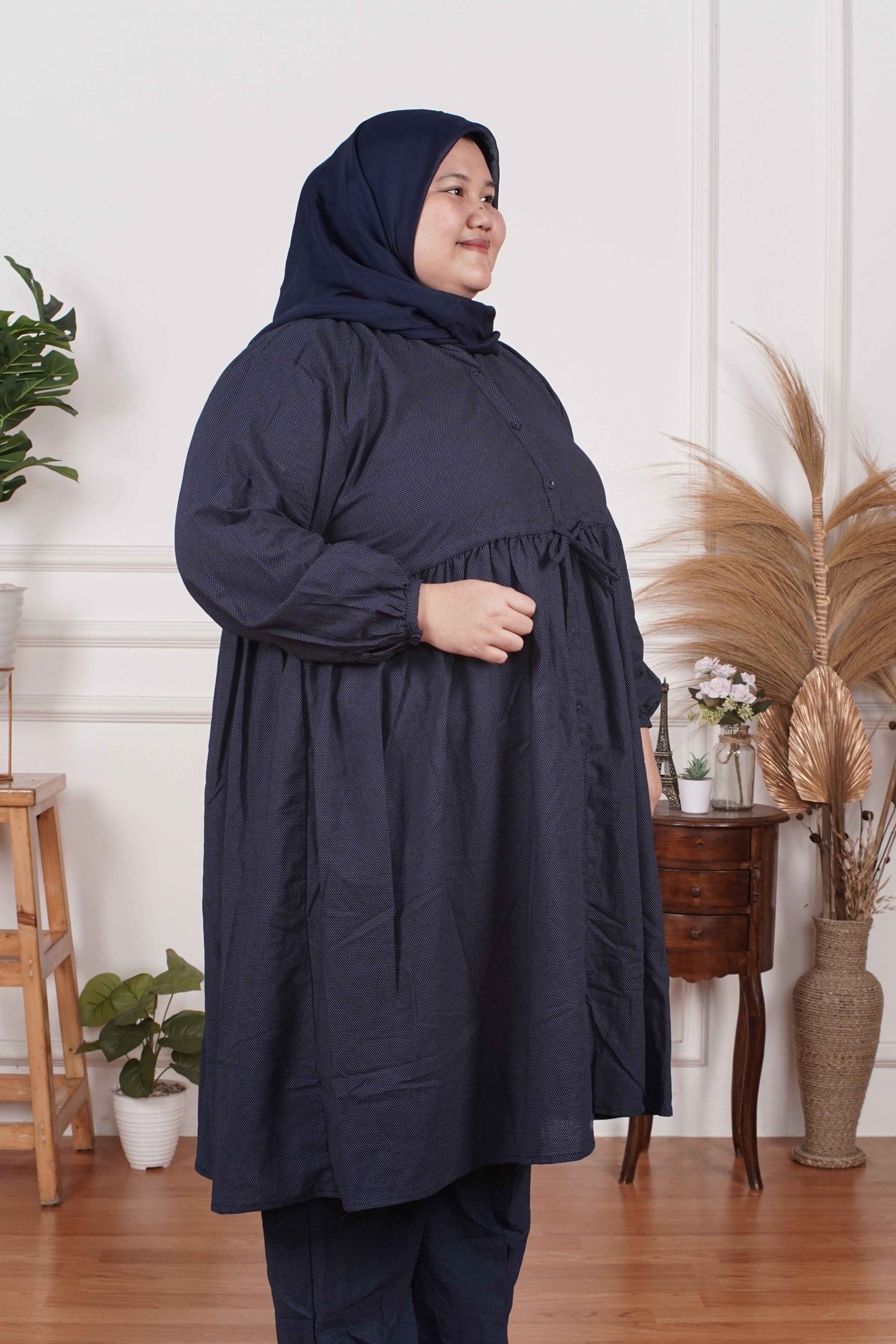 Yomi Official - Tunic Suit Ema - Setelan Tunik Serut Blue Jeans Dots