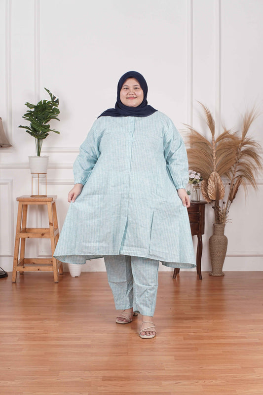 Yomi Official - Tunic Suit Yura | Setelan Tunik Slit Blue Bangkok