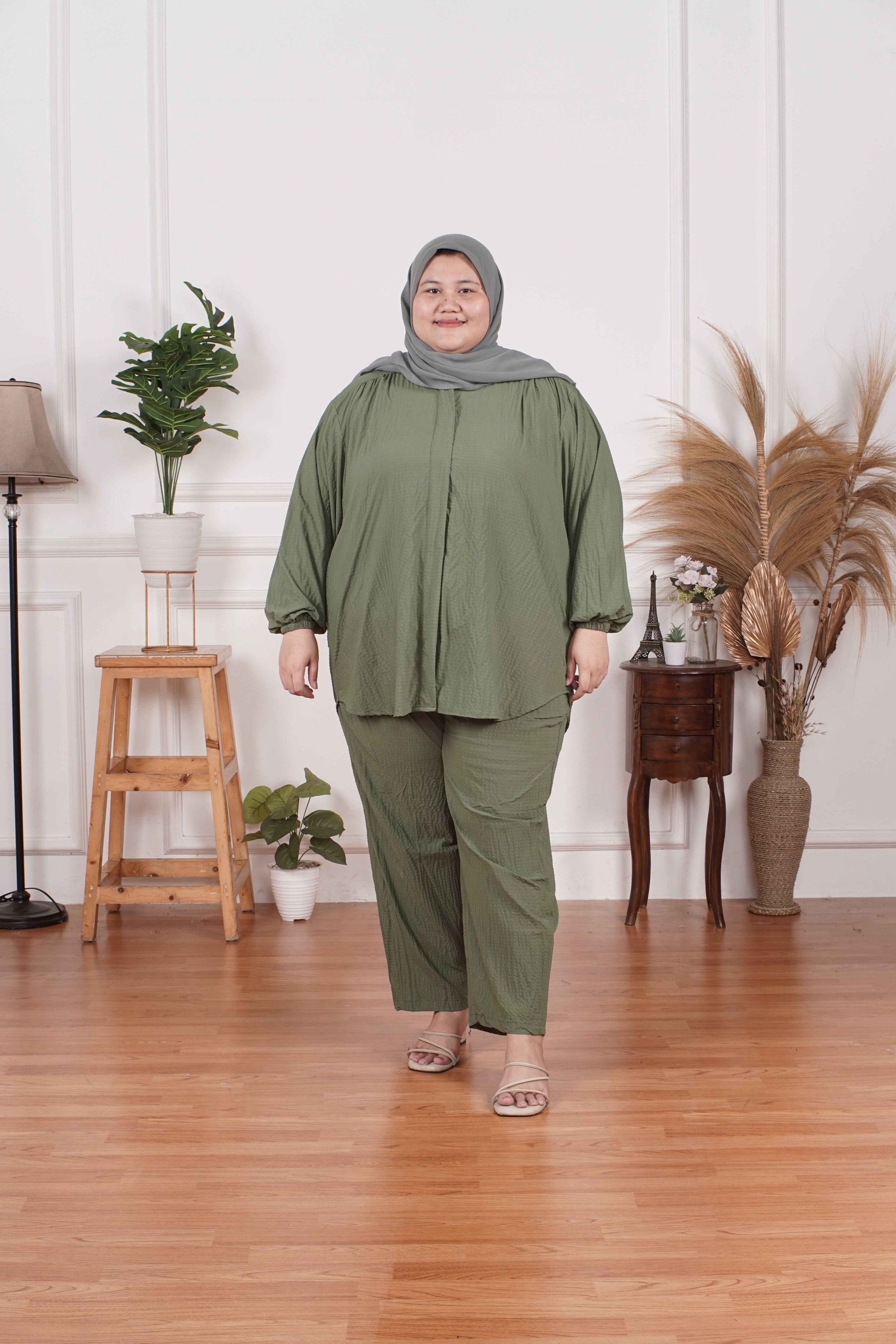 Yomi Official - Ayumi Set | Oneset Kemeja Olive