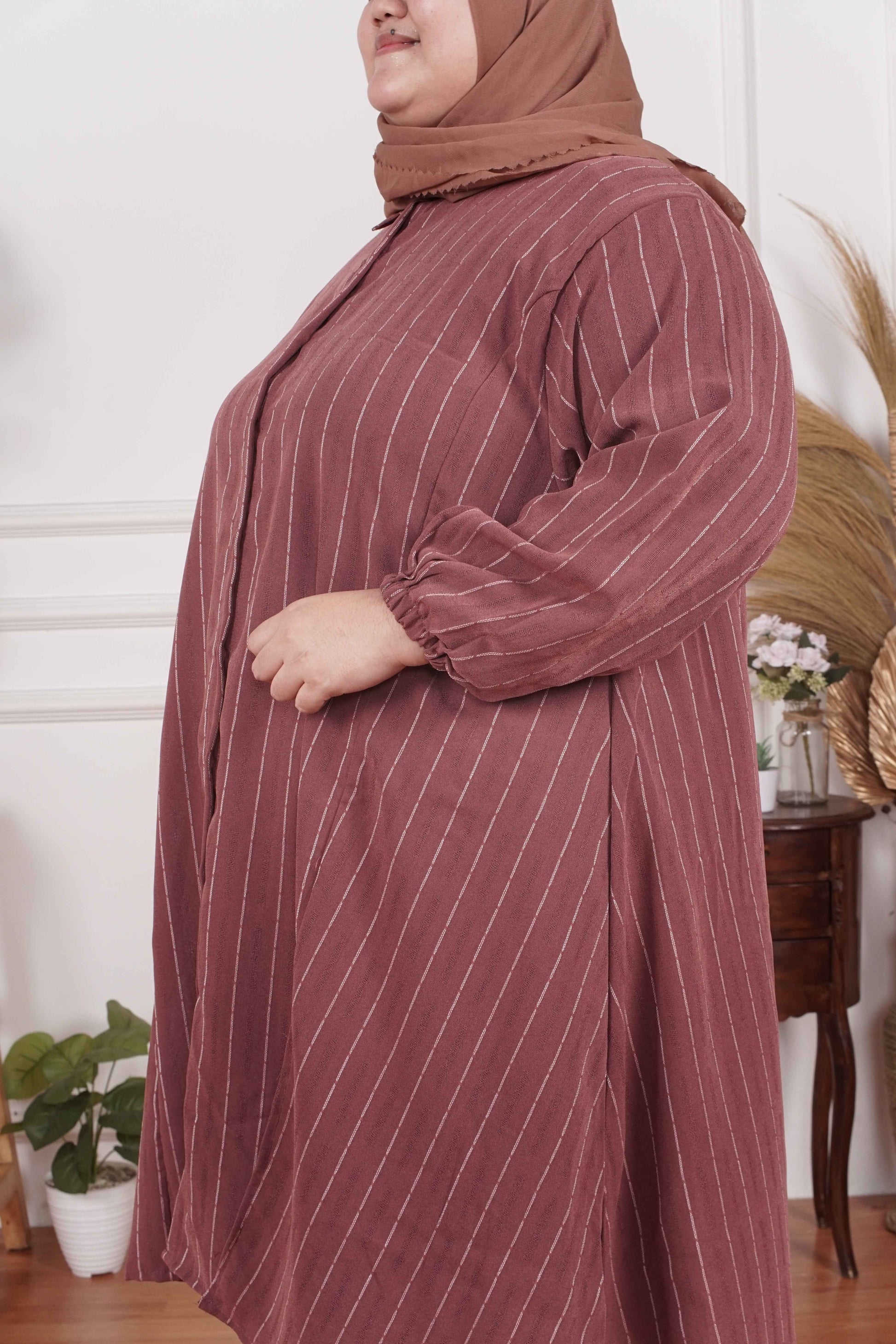 Yomi Official - Tunic Suit Yura | Setelan Tunik Slit Pink Blush