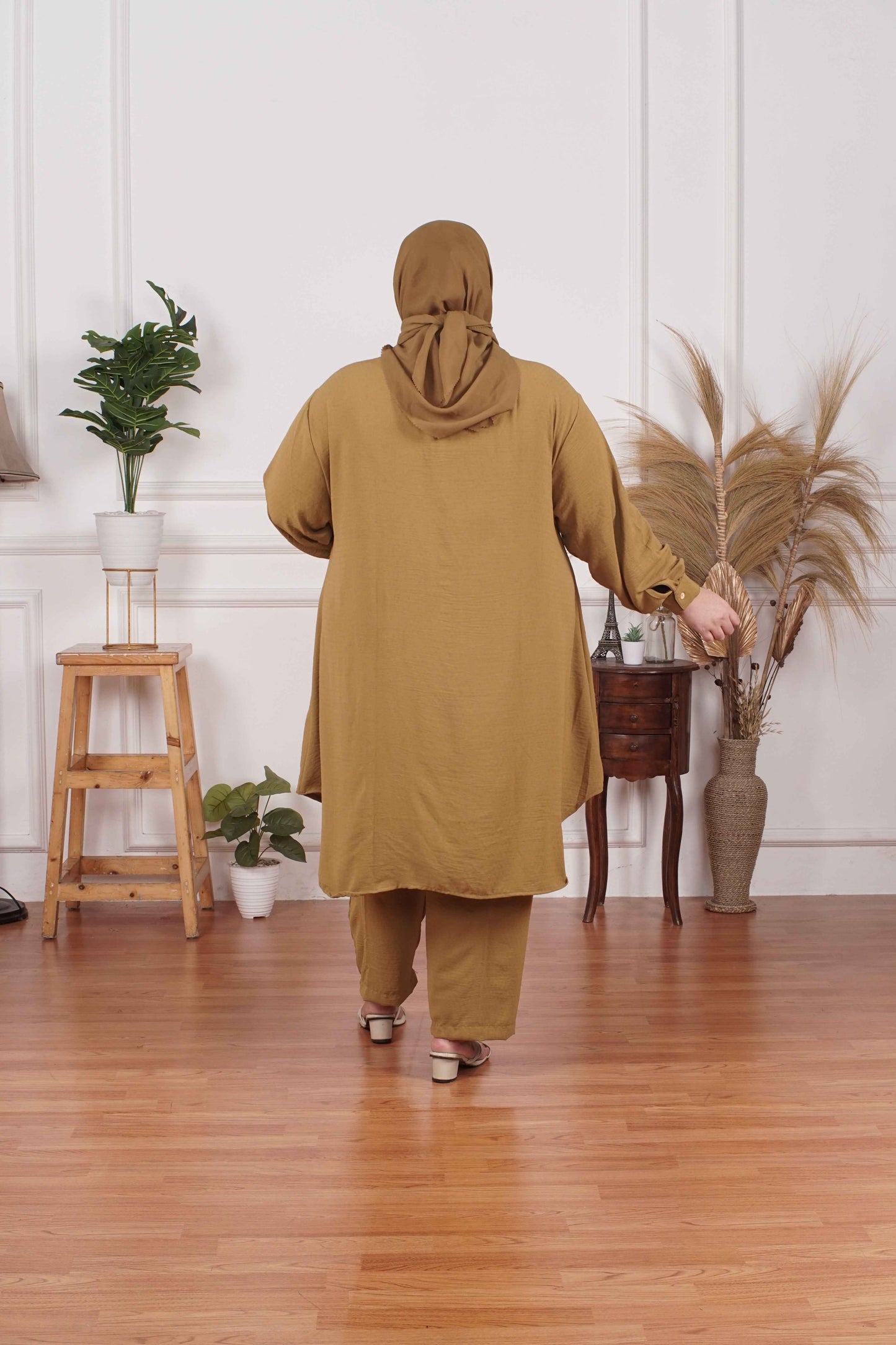 Yomi Official - Tunic Suit Azura | Setelan Tunik Basic Olive