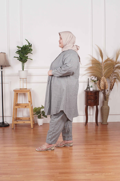 Yomi Official - Tunic Suit Azura | Setelan Tunik Geo Black White