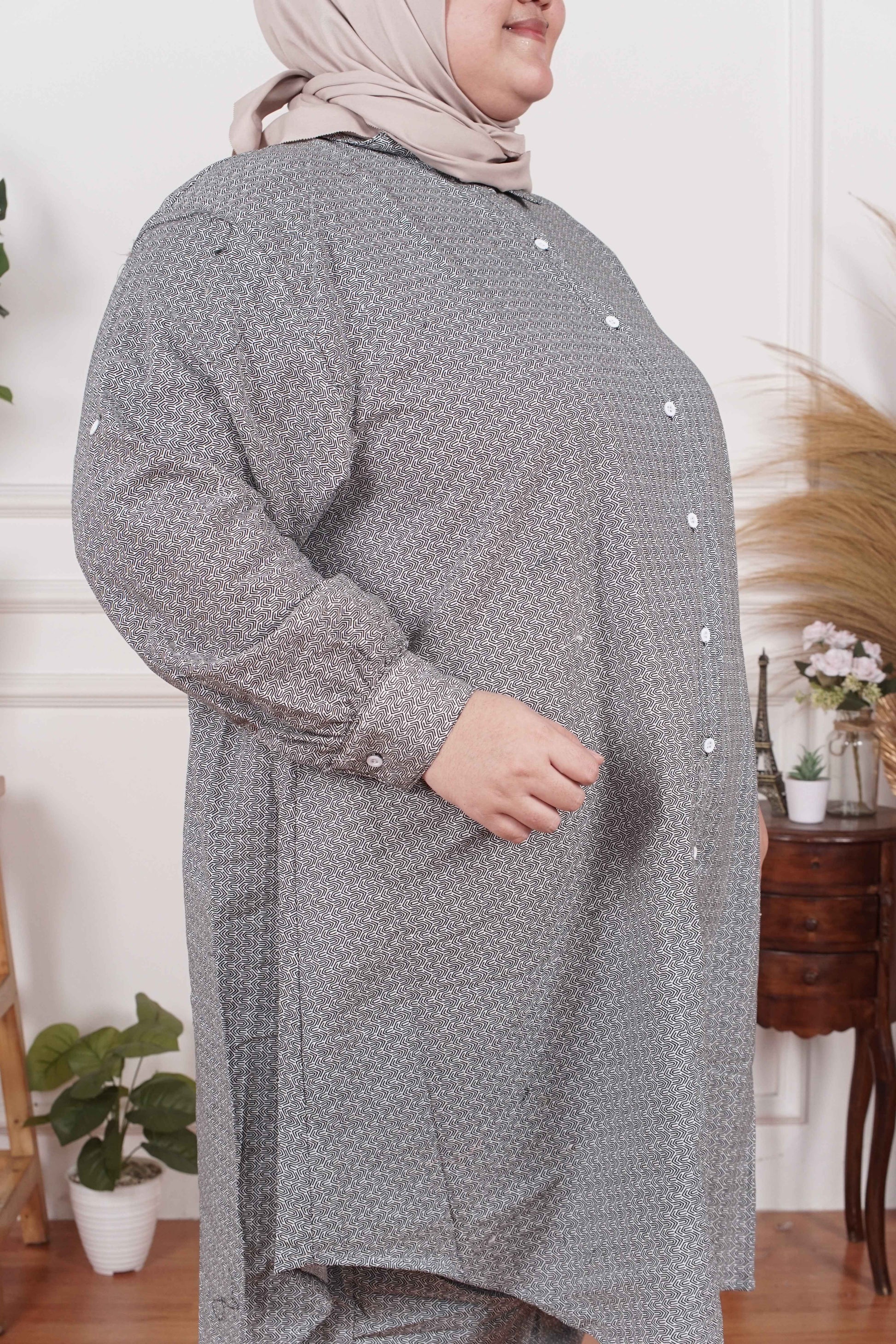 Yomi Official - Tunic Suit Azura | Setelan Tunik Geo Black White