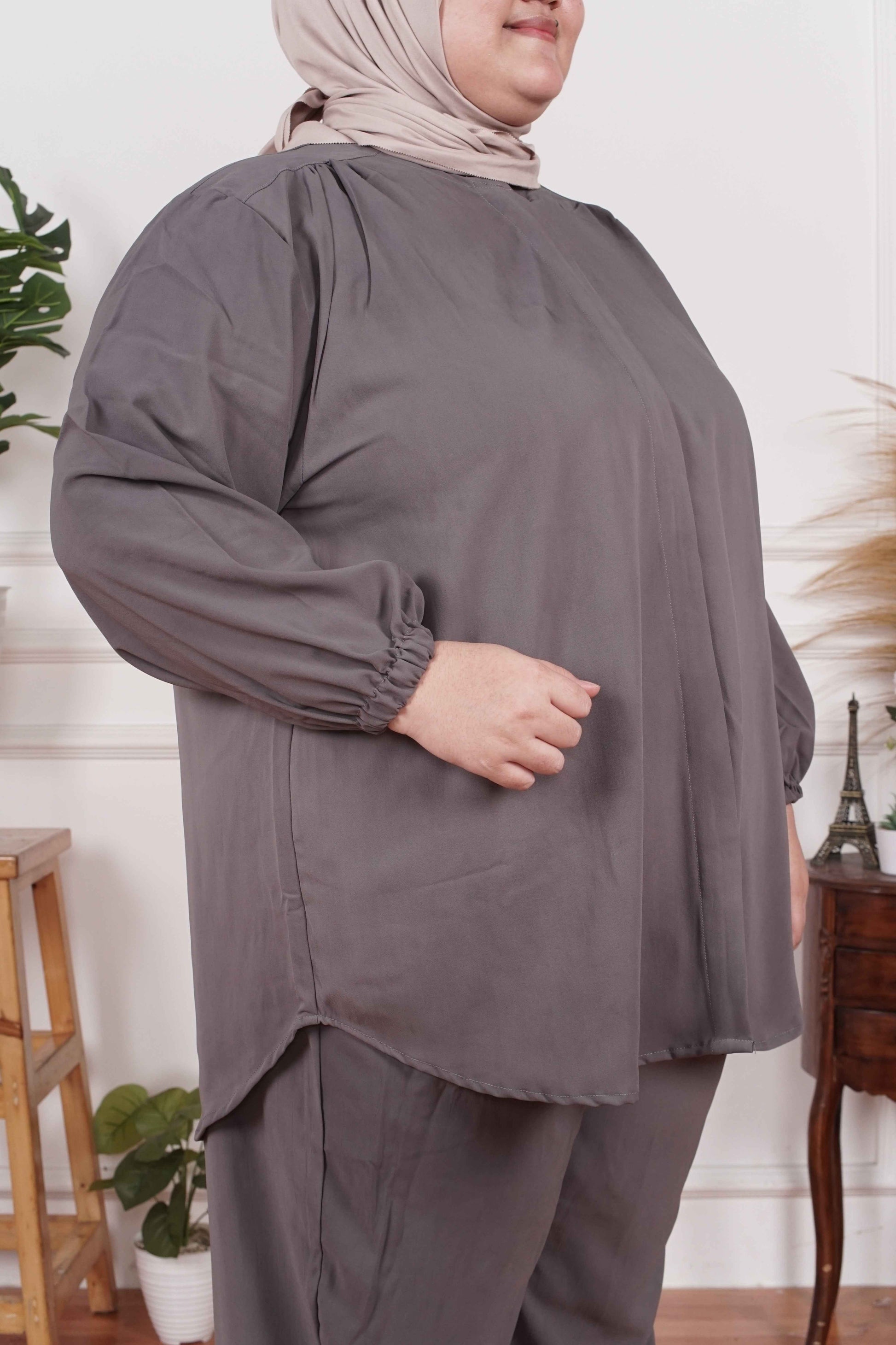 Yomi Official - Ayumi Set | Oneset Kemeja Basic Grey