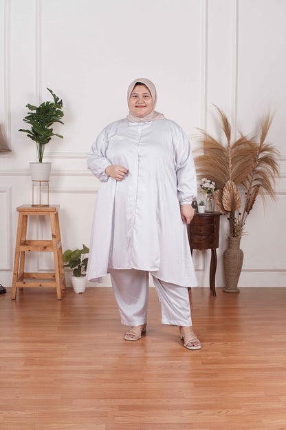 Yomi Official - Tunic Suit Yura | Setelan Tunik Slit Broken White Stripe