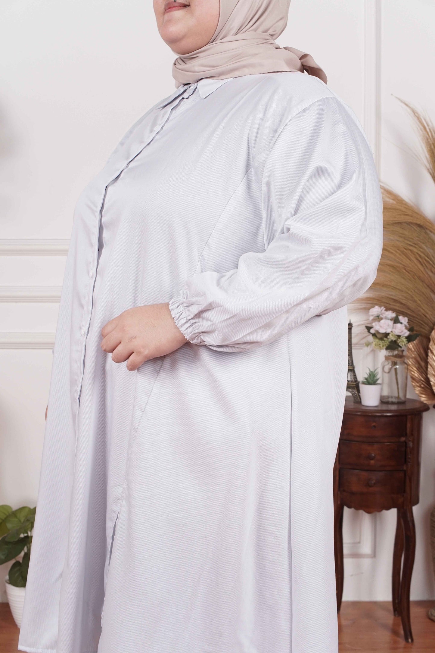 Yomi Official - Tunic Suit Yura | Setelan Tunik Slit Broken White Stripe