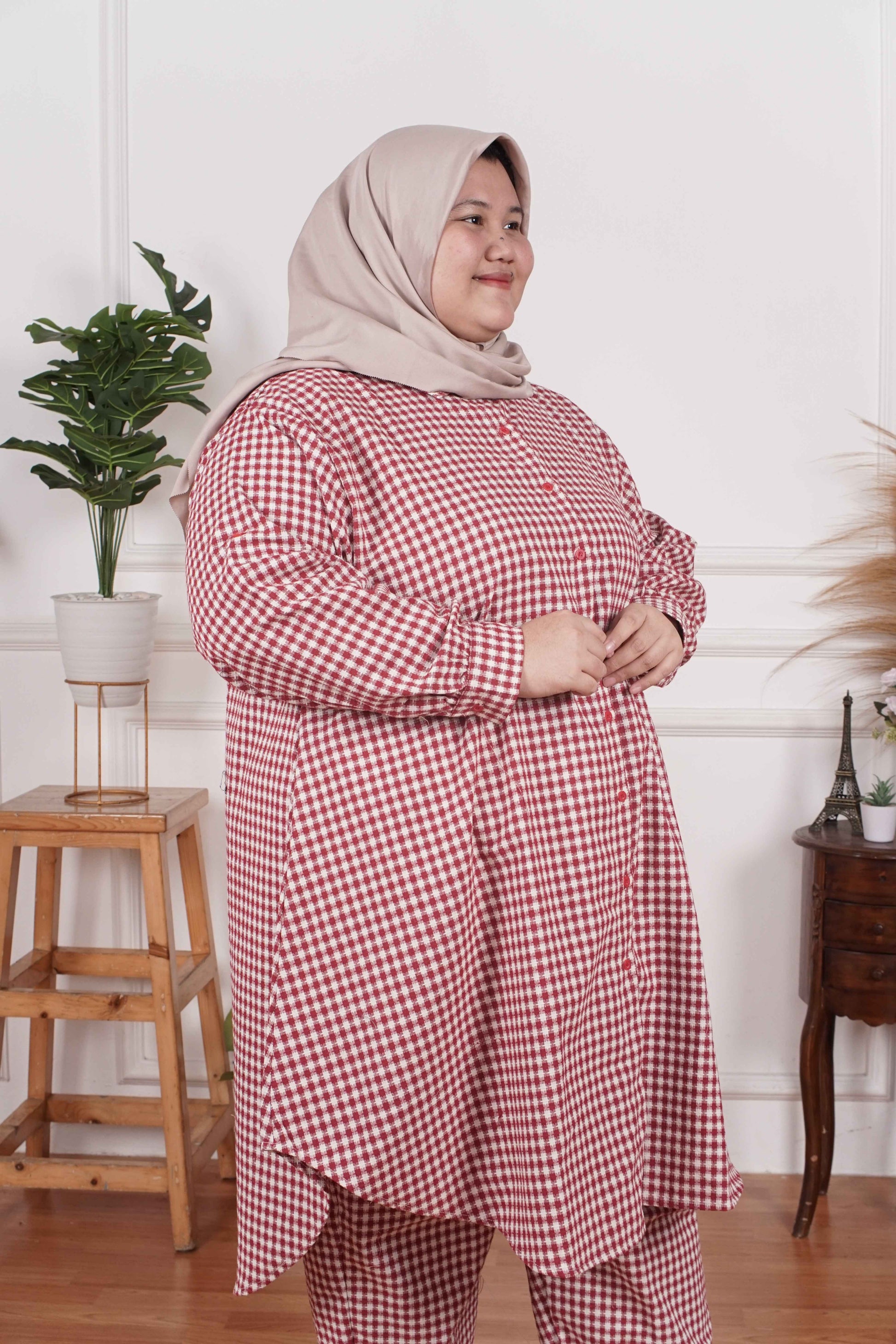 Yomi Official - Tunic Suit Azura | Setelan Tunik Kotak Khaki Maroon