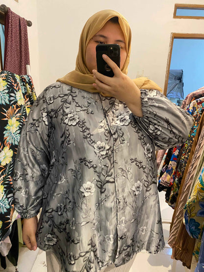 Yomi Official - Kemeja Santorini | Flower Grey