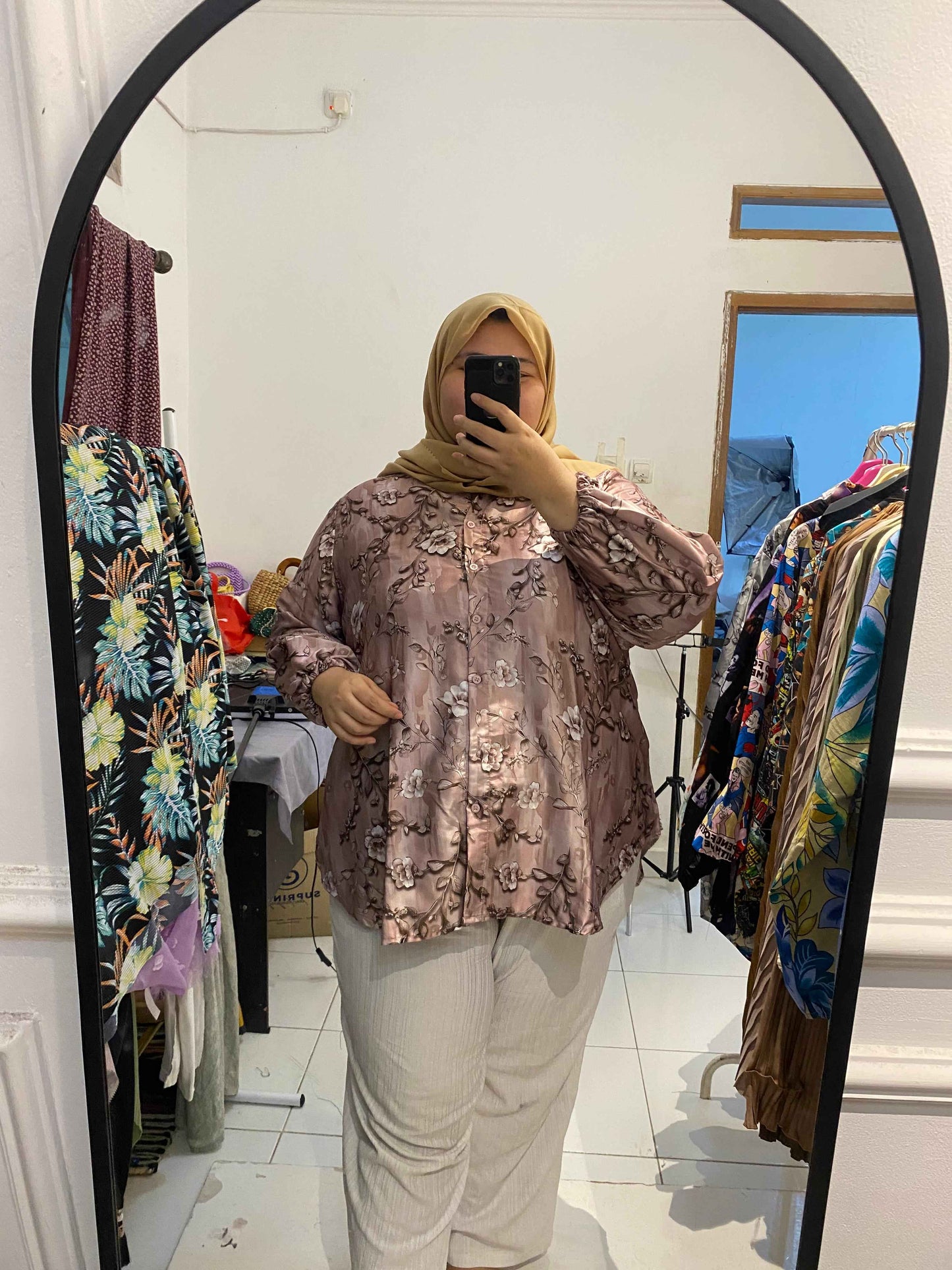 Yomi Official - Kemeja Santorini | Flower Pink