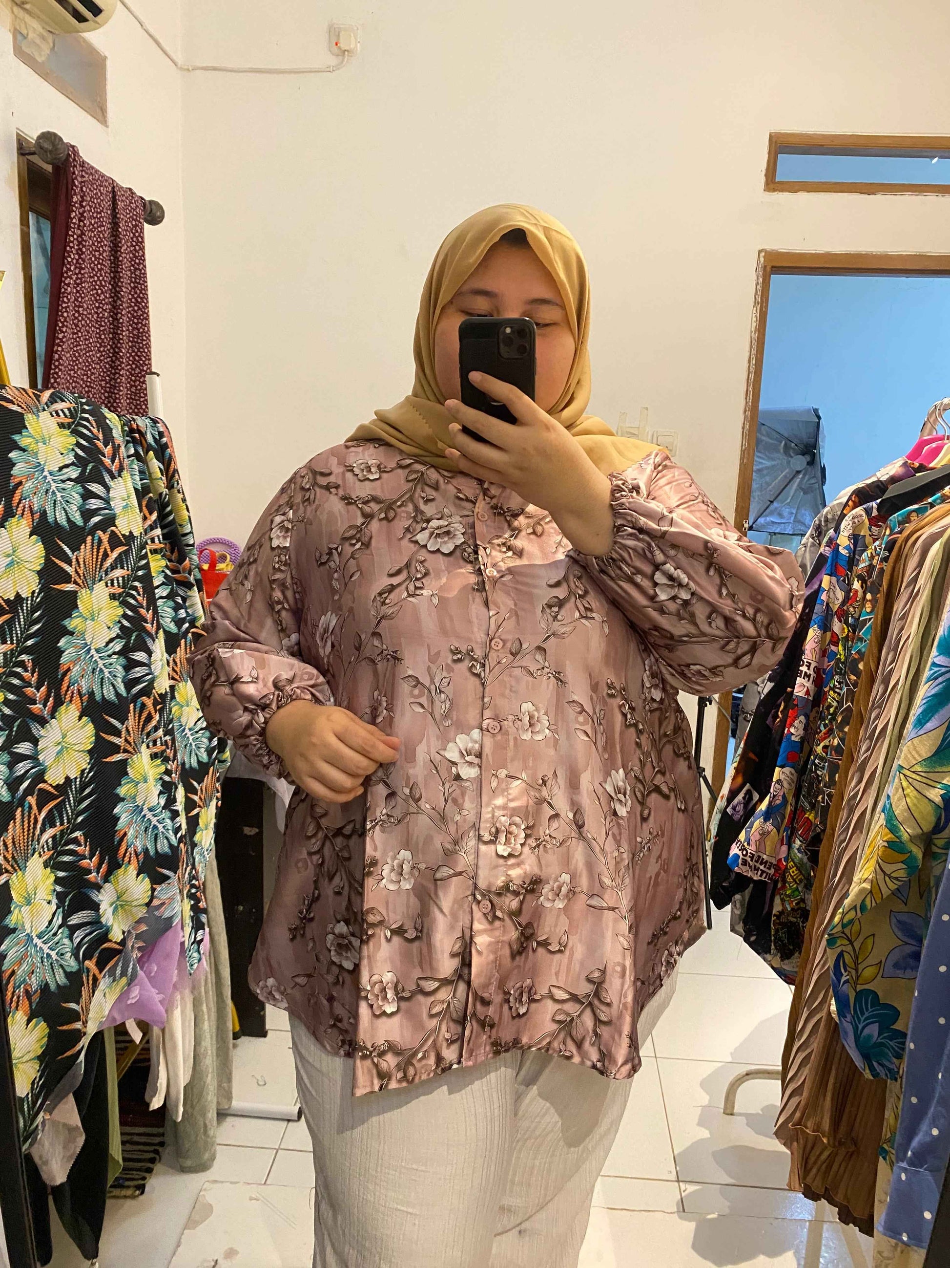 Yomi Official - Kemeja Santorini | Flower Pink