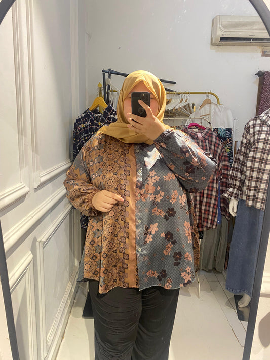 Yomi Official - Kemeja Vellena | Silky Abu Etnik