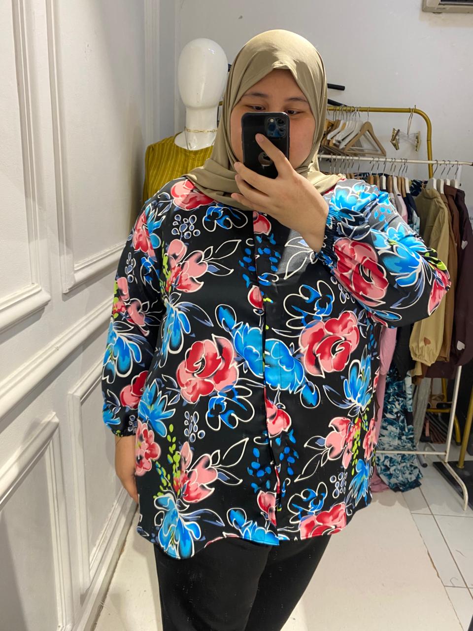 Yomi Official- Kemeja Vellena | Blue Black