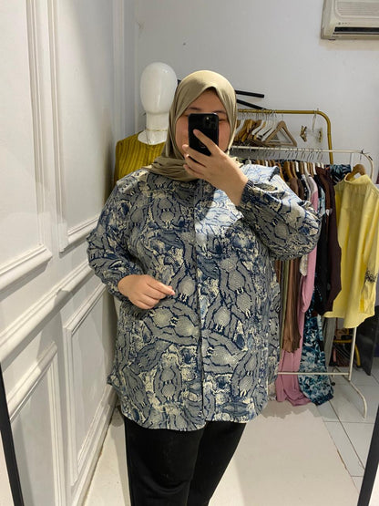 Yomi Official - Kemeja Vellena | Animal Print